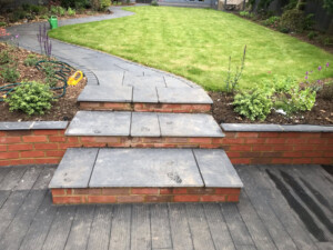 gallery-footpaths-2021-07-12_11-52-22_03_slough_kestrel_cherry_tree_road